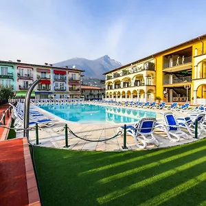 Giardino Dei Colori 107 - Pool&fitness Toscolano Maderno